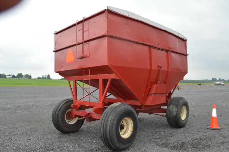Killbros 375 Bu. gravity wagon w/ heavy gear