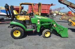 '16 JD 1025R w/ H120 loader, 57 hrs, 4wd, 540 pto, 3 cylinder diesel engine, extra lighting package,