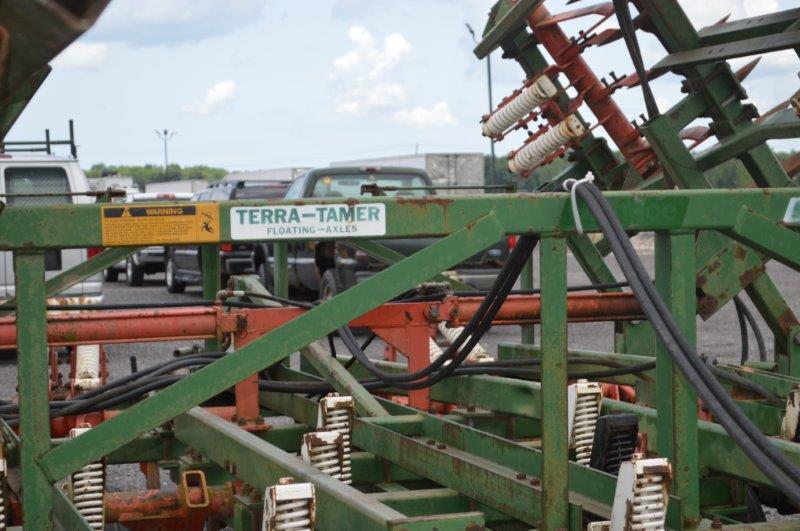Glenco 21' soil finisher