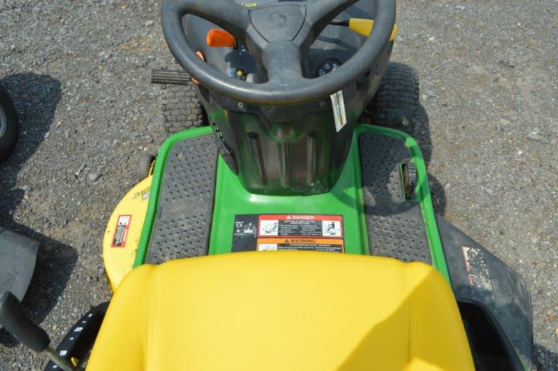 JD L108 automatic w/ 42'' deck, gas