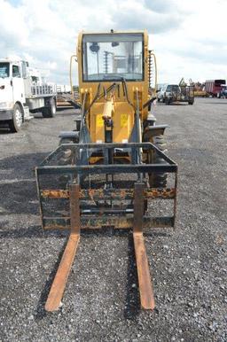 Synergy SWM608 wheel loader w/ 110 hrs, quick att, selling w/ 40'' forks, serial# 2230