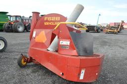 NH F62B forage blower