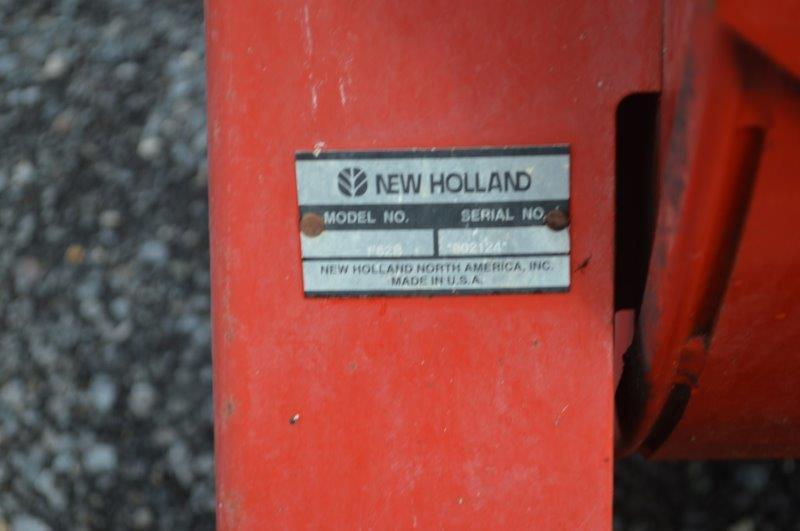 NH F62B forage blower