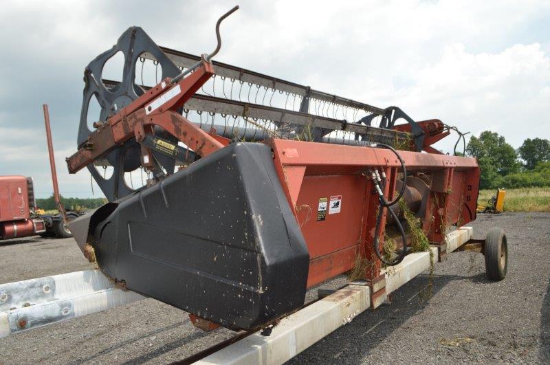 IH 1010-15 15' platform head, selling w/ homemade header cart wagon