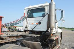 '04 Mack Vision CX613 semi tractor w/ 357,025 miles, Eaton Fuller 10 speed trans, 427 Mack motor, VI