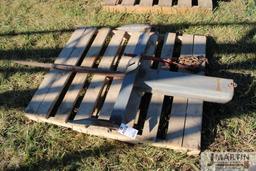 Bucket Mount Round Bale Spear
