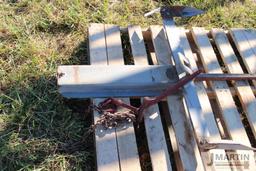 Bucket Mount Round Bale Spear