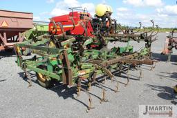 JD 960 24' field cultivator