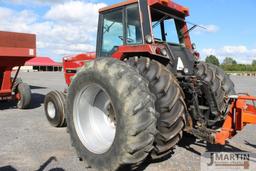 IH 5488 tractor