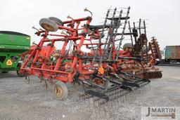 CIH 28' field cultivator