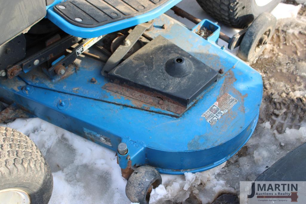 NH GT22 riding mower