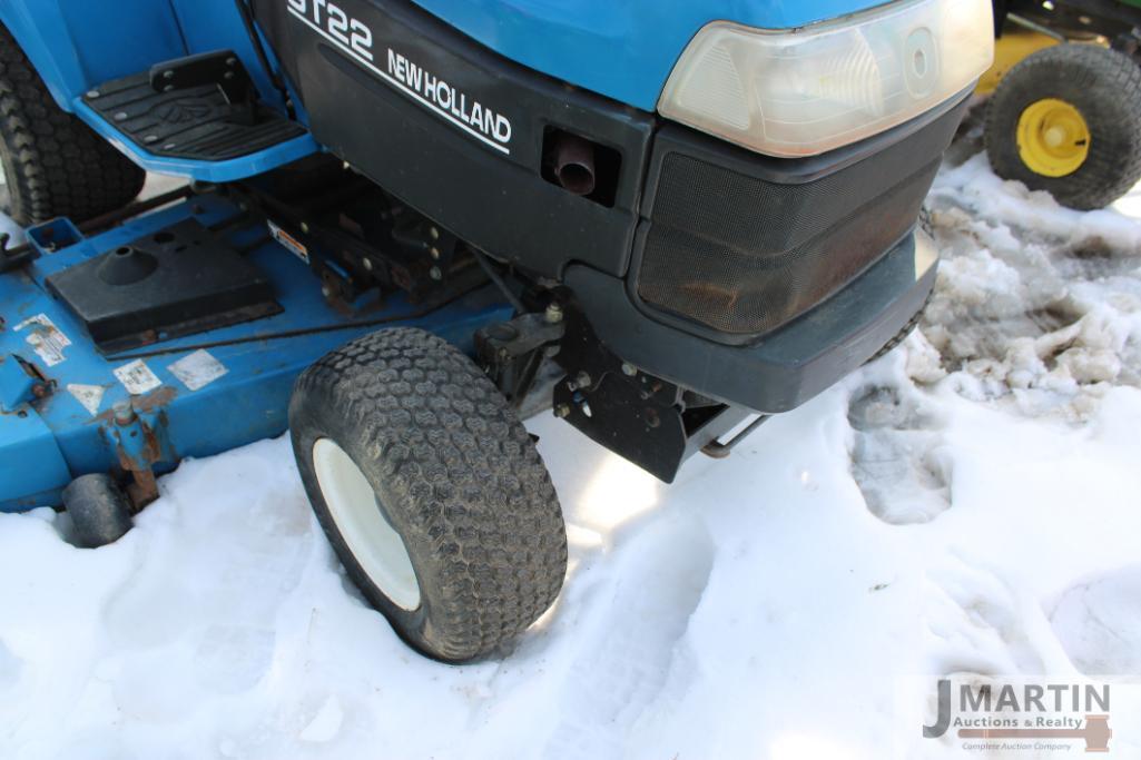 NH GT22 riding mower