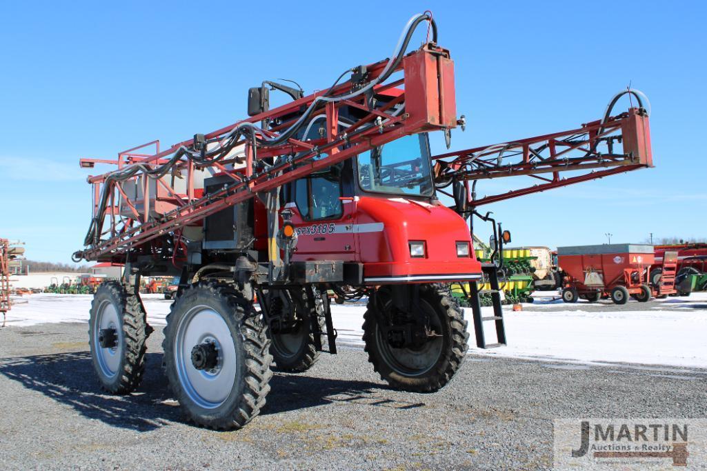 CIH Partiot SPX3185 self propelled sprayer