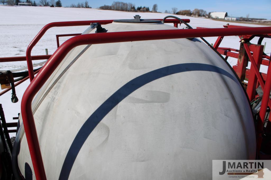 CIH Partiot SPX3185 self propelled sprayer