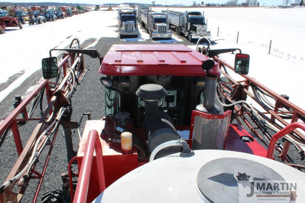 CIH Partiot SPX3185 self propelled sprayer