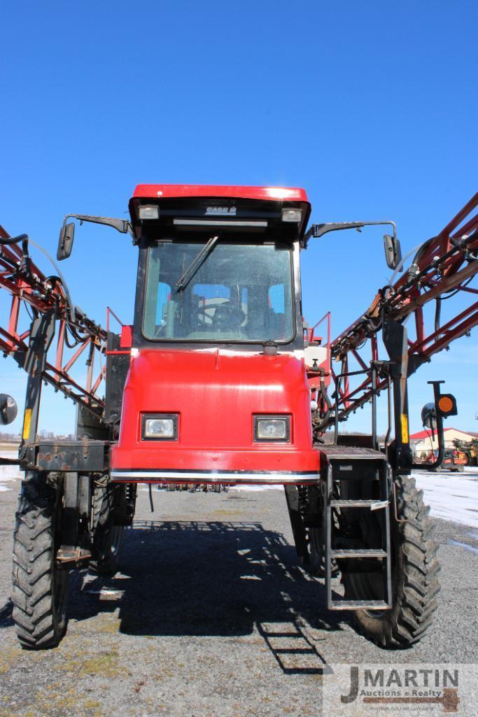 CIH Partiot SPX3185 self propelled sprayer