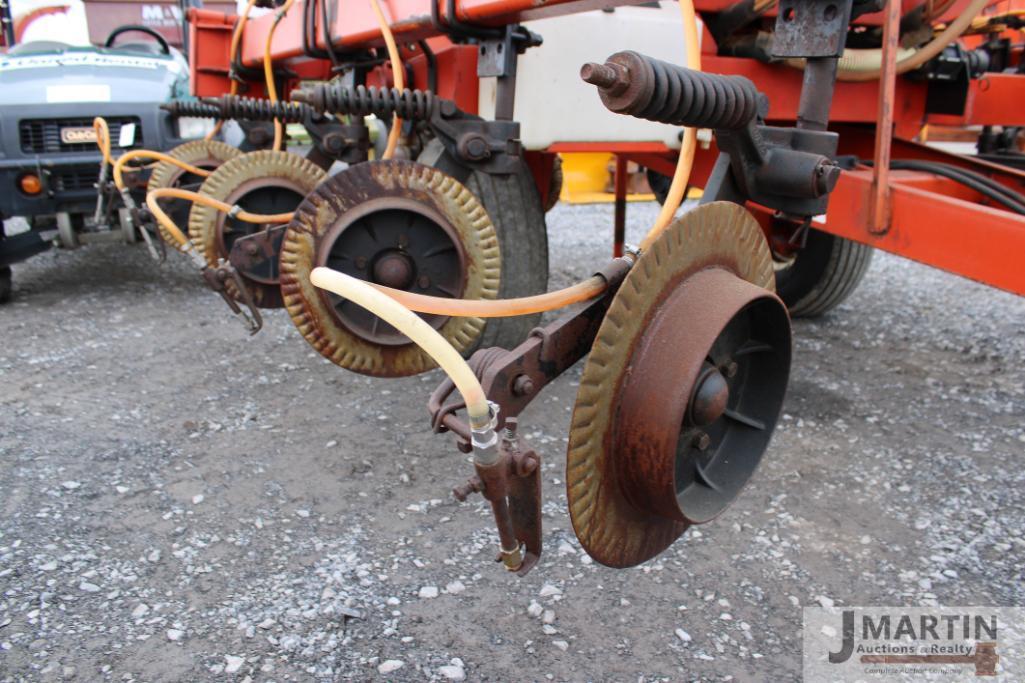 Clark nitrogen applicator