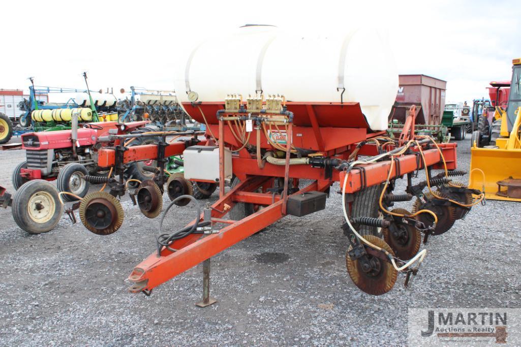 Clark nitrogen applicator