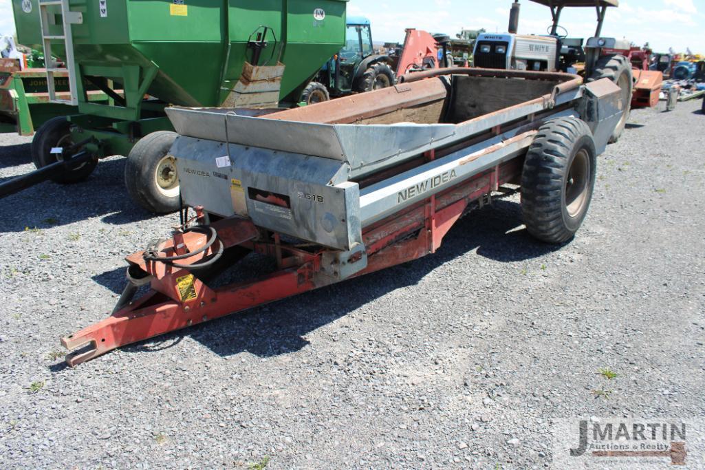 NI 351B manure spreader