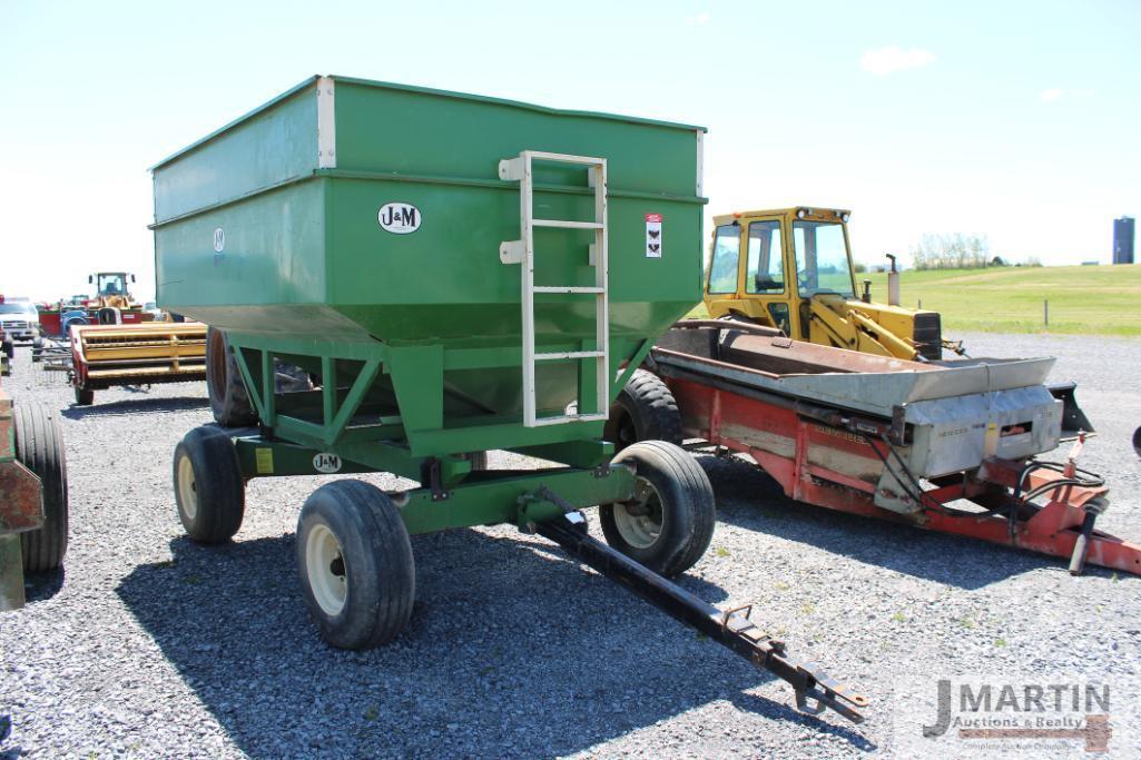 J&M 250-7 gravity wagon