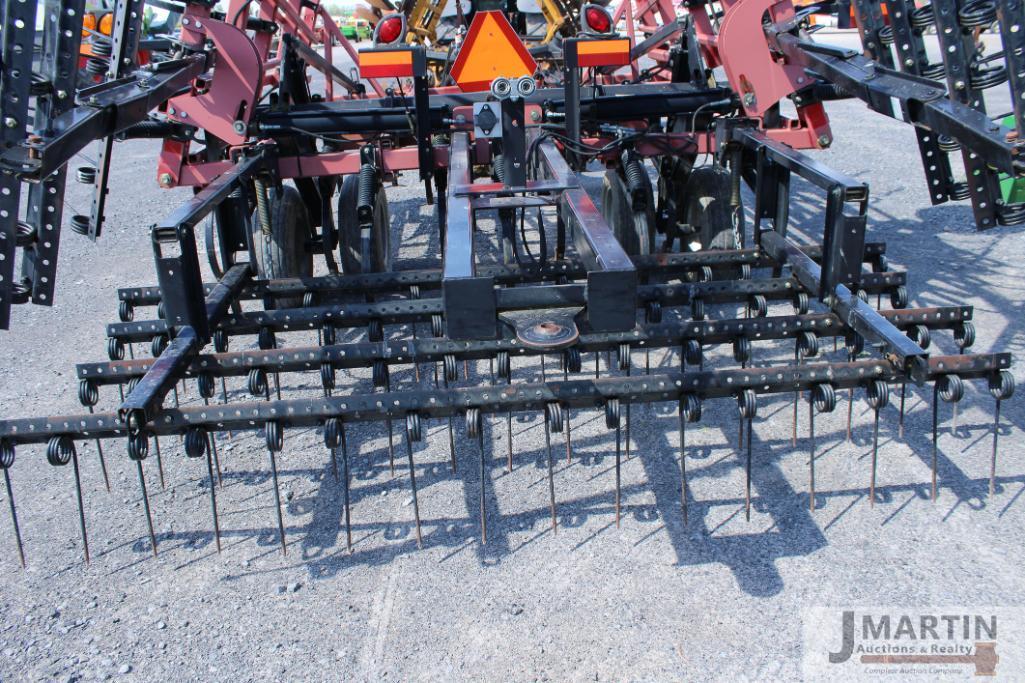 CIH Tiger Mate 200 30' field cultivator