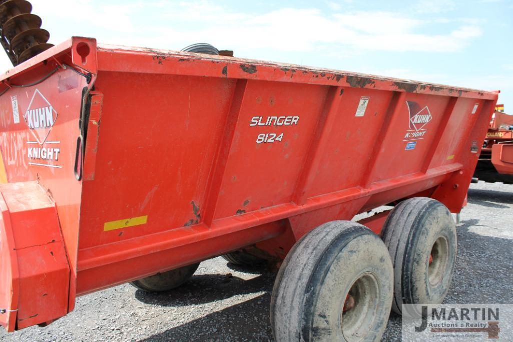 Kuhn Knight 8124 slinger spreader