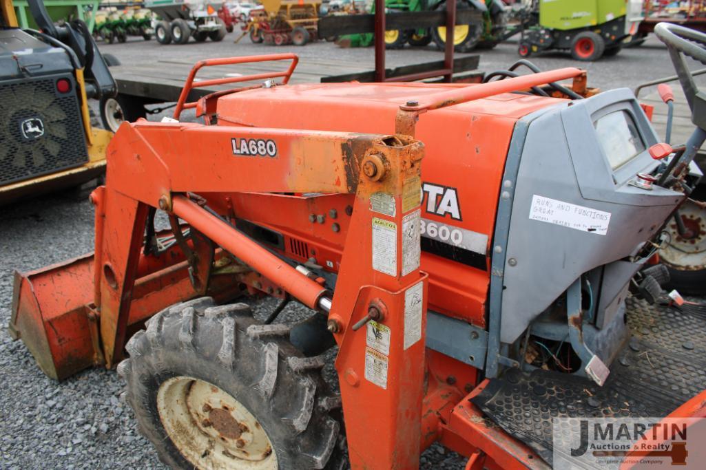 Kubota L3600 tractor