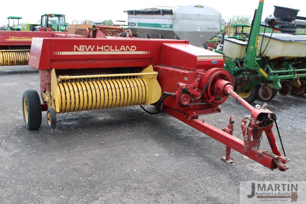 NH 316 small square baler