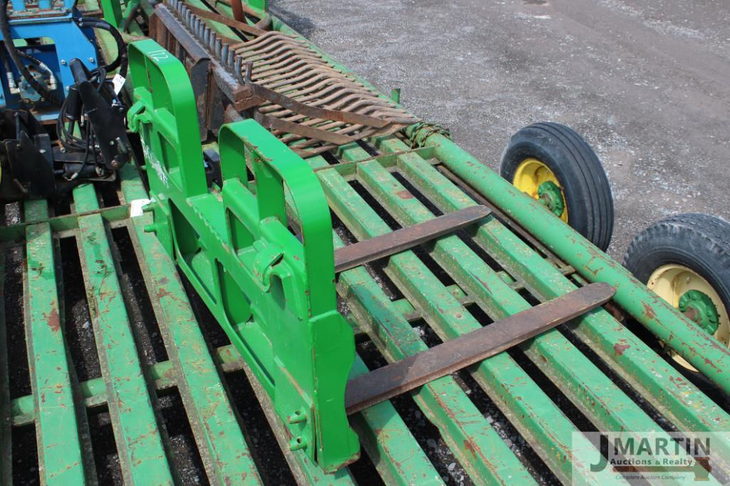 HLA HD42 loader mount pallet forks