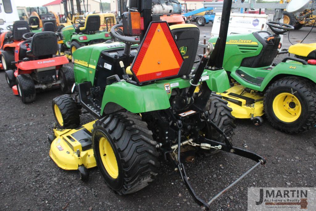 JD 2305 HST compact tractor