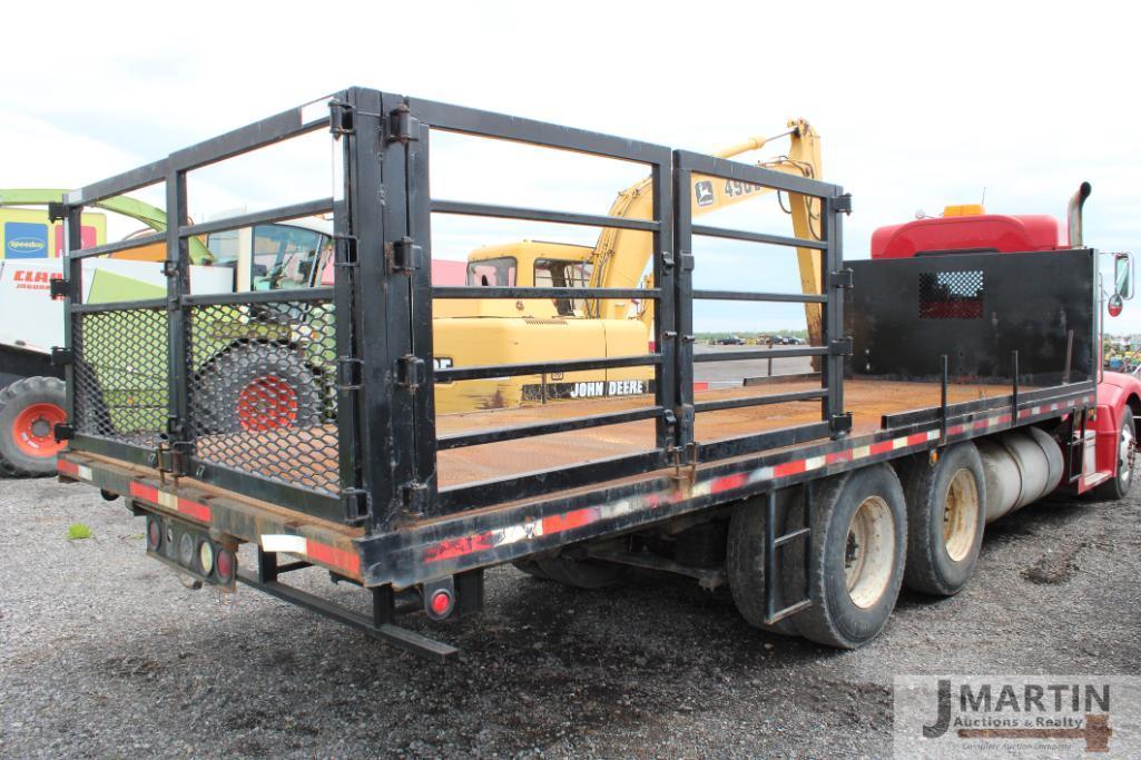 1999 Peterbilt 377 semi