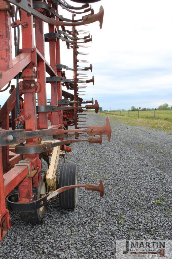 Krause 4200HR 42' field cultivator