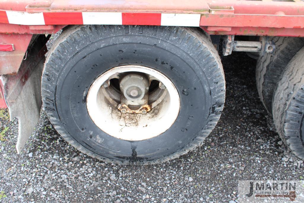 1981 Transcraft steel step deck trailer