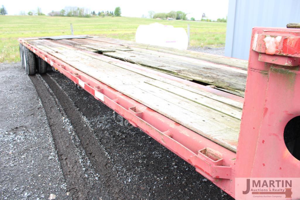 1981 Transcraft steel step deck trailer