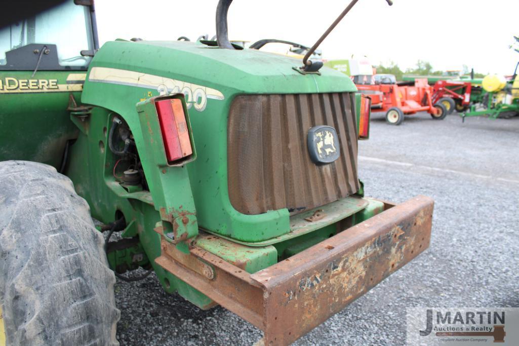 JD 3400 telehandler