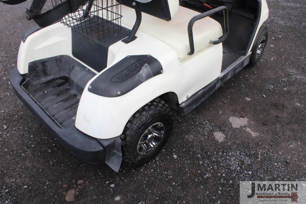 Yamaha gas golf cart