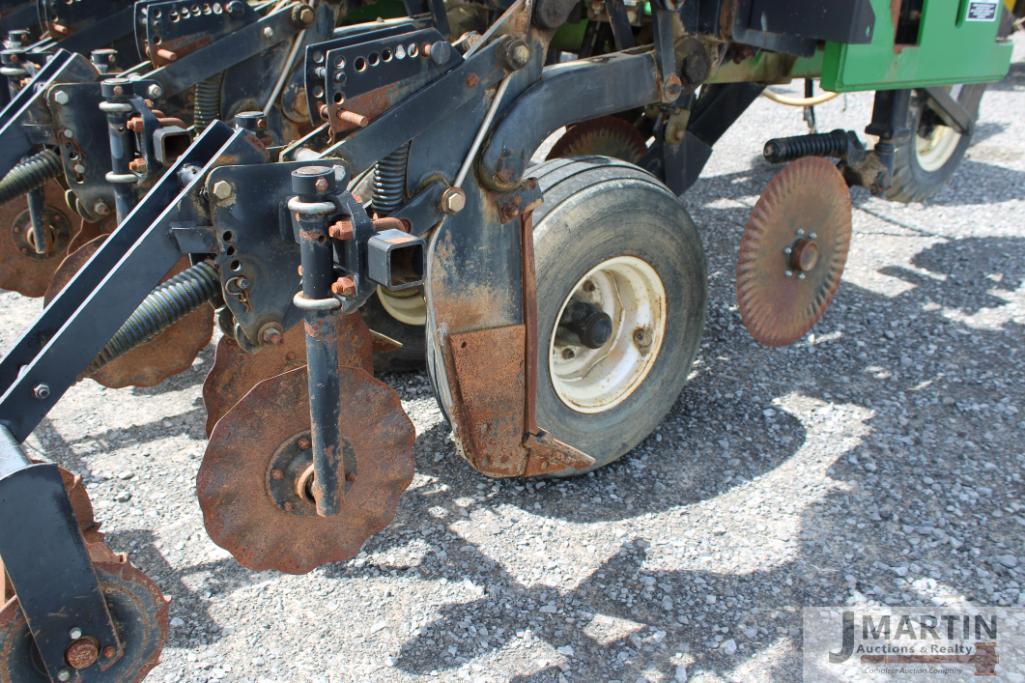 Unverferth 130 12 row applicator