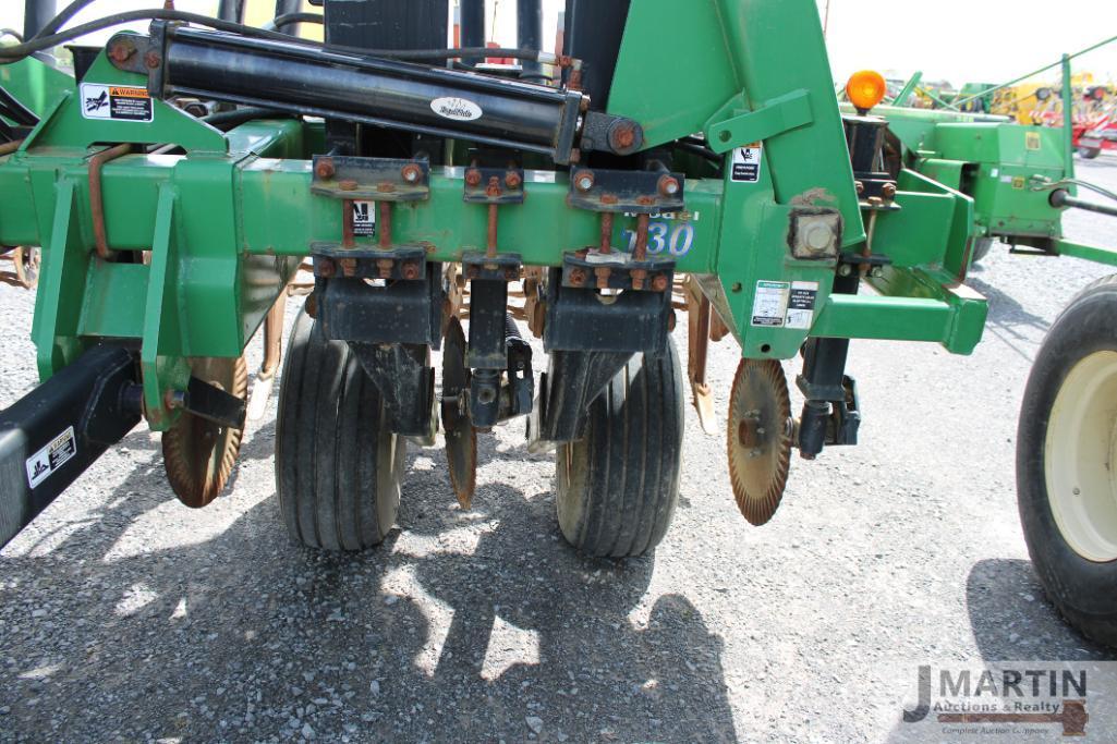 Unverferth 130 12 row applicator