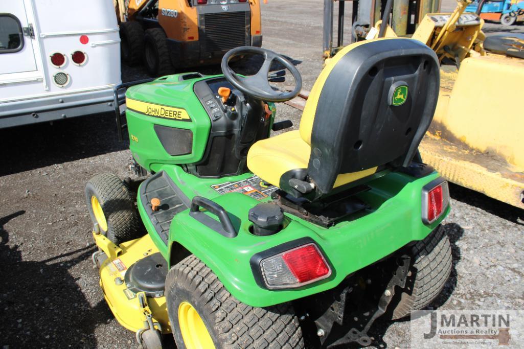 JD X710 riding mower