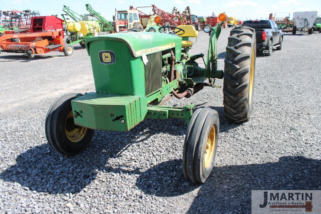 JD 1520 tractor