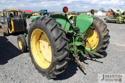 JD 1520 tractor