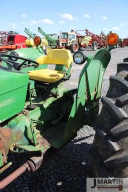 JD 1520 tractor