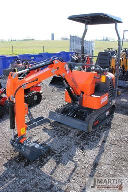 AGT Industrial LH12R mini excavator