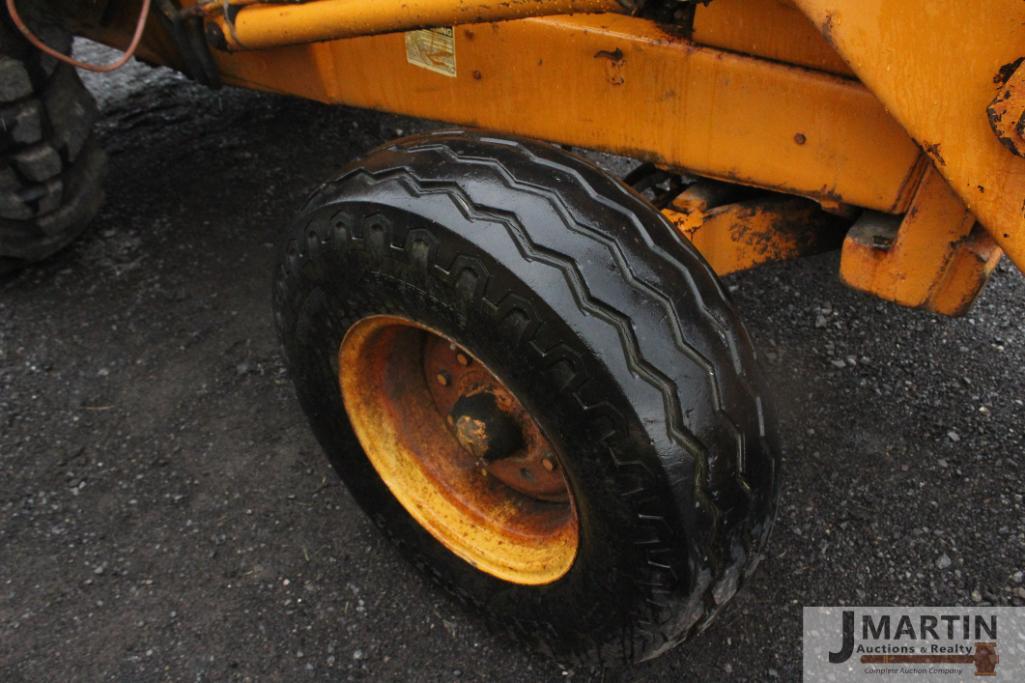 1980 Case 580C Back hoe