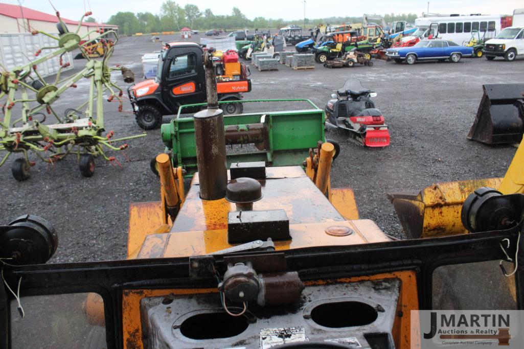 1980 Case 580C Back hoe