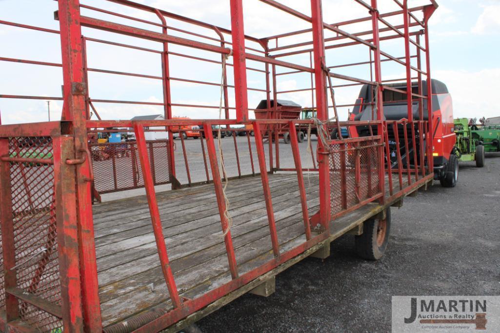 Pequea 918 8.5'x 18' hay wagon