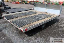 2003 Yatch Club alum snow mobile trailer