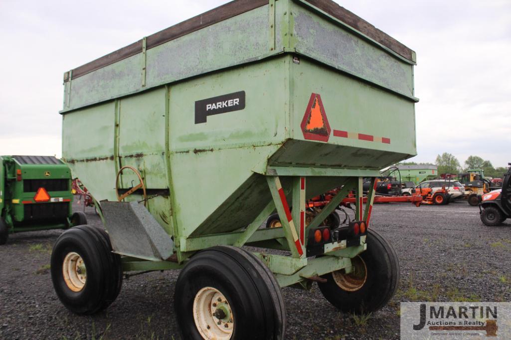 Parker 400bu gravity wagon