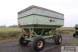 Parker 400bu gravity wagon