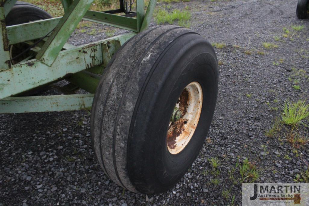 Parker 400bu gravity wagon